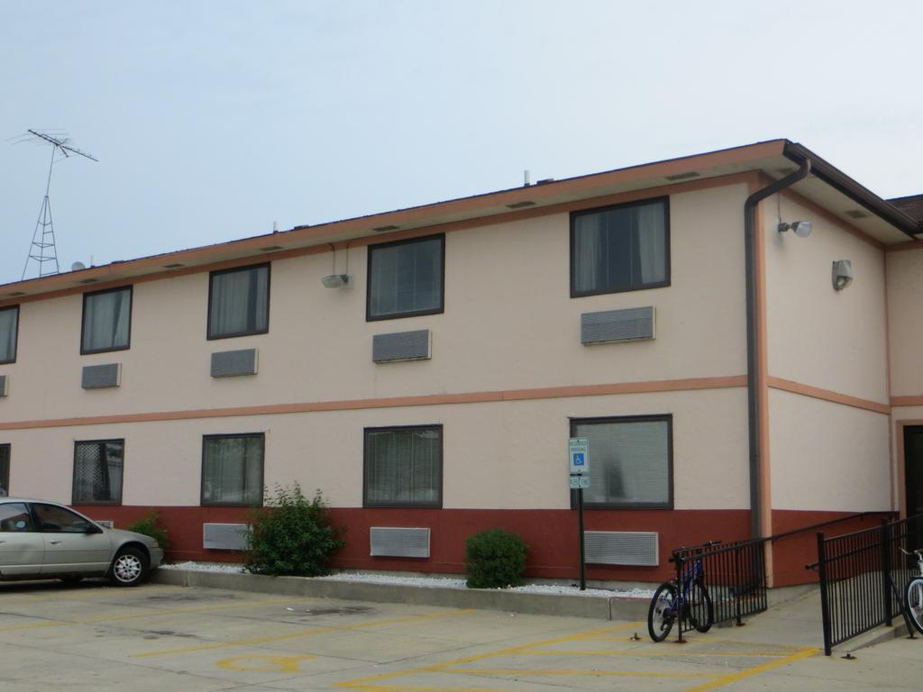 Motel Fairbridge Inn Express